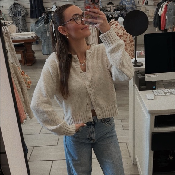 Meet your Posher, Celie - Picture 1 of 2